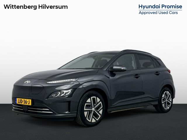 Hyundai Kona EV FASHION 64 kWh | NEW MODEL | NAVI | CLIMA | CRUISE | CAMERA | STUUR- & STOELVERWARMING | PRIVACY GLASS | LM VELGEN | FABRIEKSGARANTIE GELDIG T/M 3-2027! |
