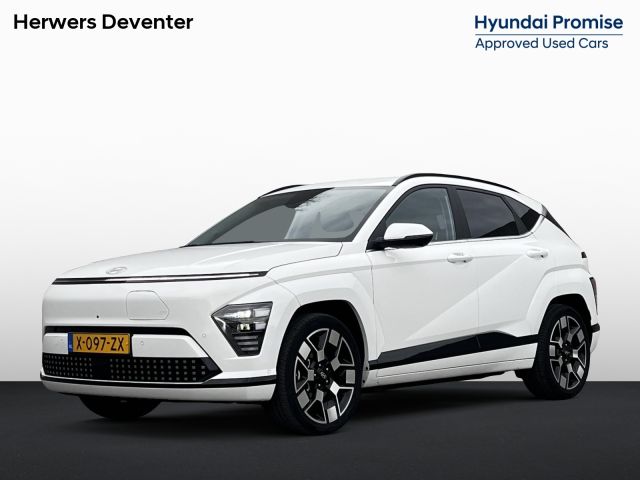 Hyundai Kona Electric Premium 65.4 kWh Automaat / Dealer onderhouden / NL auto / Leder / Afneembare trekhaak 750 kg / Stoelventilatie / Stuur-, stoel- en achterbankverwarming / 19" LM wielen /