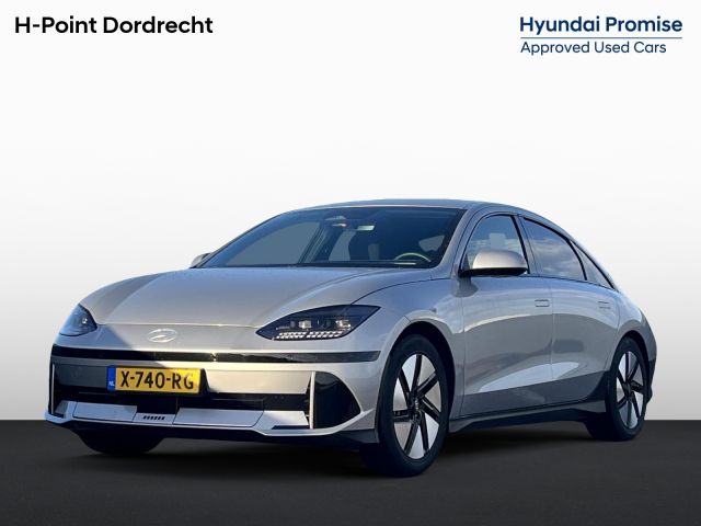 Hyundai IONIQ 6 Connect 77.4 kWh |  800 V snellaadsysteem 10-80% in ca. 18 minuten | Head-up display | Verwarmde voorstoelen | Warmtepomp, batterijverwarming, preconditioning & Vehicle to Load (V2L) |