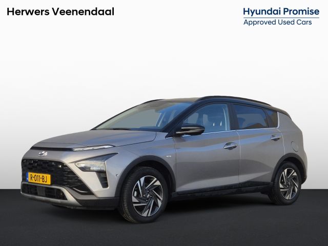 Hyundai Bayon 1.0 T-GDI Premium Handgeschakeld / Fabrieksgarantie tot 07-2027 / Trekhaak Afneembaar / Trekgewicht 1110 kg / Achteruitrijcamera / Stuur-, en Stoelverwarming / Cruise control / Keyless Entry/Start / Apple Carplay Android Auto /