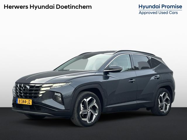 Hyundai Tucson 1.6 T-GDI PHEV Premium 4WD / Trekhaak (Trekgewicht 1.350kg) / 360° Camera / Adaptieve Cruise Control / Stuur- en Stoelverwarming voor en achter / Stoelverkoeling / Apple Carplay & Android Auto / Keyless Entry & Start / Navigatie full map / Elektrisch Verstelbare Voorstoelen met geheugenset Bestuurdersstoel / Elektrische Achterklep