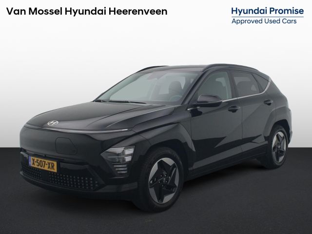 Hyundai Kona Electric Comfort Smart Limited 65.4 kWh | Achteruitrijcamera | Stoelverwarming | Navigatie | Trekhaak | Adaptieve Cruise Control | Stuurverwarming