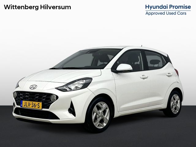Hyundai i10 1.0 COMFORT 5-ZITS | NAVI | CAMERA | AIRCO | CRUISE |  LM VELGEN | PDC | STUUR- & STOELVERWARMING | FABRIEKSGARANTIE GELDIG T/M 8-2027! |