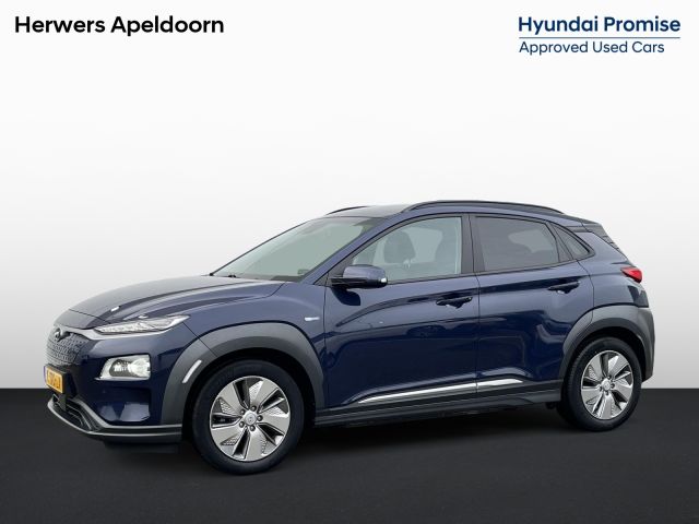 Hyundai Kona EV Limited 64 kWh / Trekhaak / Cruise control adaptief met Stop&Go en stuurhulp / Achterbank verwarmd /