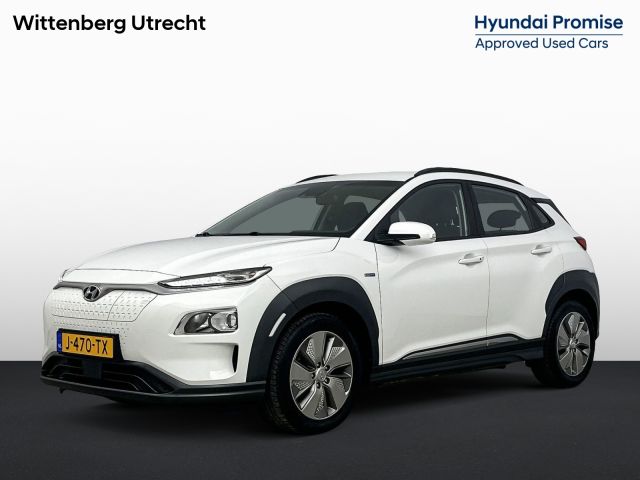 Hyundai Kona EV Comfort 64 kWh | Soh 95.6% | Navigatie & carplay | Camera | All season banden |