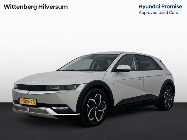 Hyundai IONIQ 5 CONNECT+ 77.4 kWh | SoH 97% | WARMTEPOMP | NAVI | CLIMA | CRUISE | CAMERA | PRIVACY GLASS | 19'' LM VELGEN | ELEKTRISCHE ACHTERKLEP | FABRIEKSGARANTIE GELDIG T/M 10-2027! |
