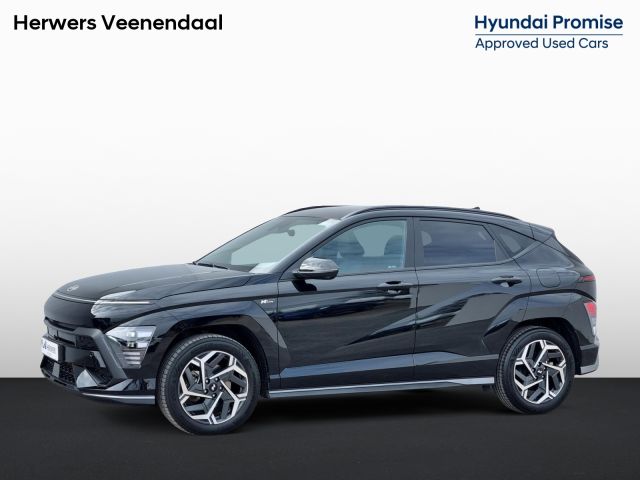 Hyundai Kona 1.6 GDI HEV N Line Automaat Fabrieksgarantie tot 11-2028 / Stoelverkoeling / Stuurverwarming / Stoelverwarming Voor + Achter / 360 Camera / Navigatie / Climate Control /
