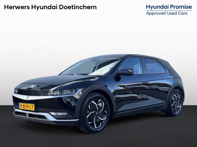 Hyundai IONIQ 5 Style 58 kWh / SOH 98,2 % / Actieradius 384KM WLTP / 3 Fasen Laden / Navigatie / Apple CarPlay & Android Auto / Cruise Control / Dealer Onderhouden / Parkeersensoren / Adaptieve Cruise Control / Privacy Glass / Achteruitrijcamera /