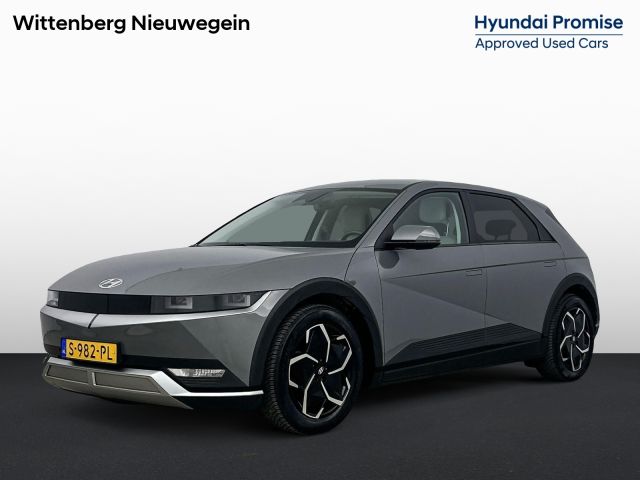 Hyundai IONIQ 5 Connect+ 77.4 kWh | Apple Carplay/Android Auto | SOH 97% | Achteruitrij camera | Lederen bekleding | LM velgen 19" | Elektrische stoelen |