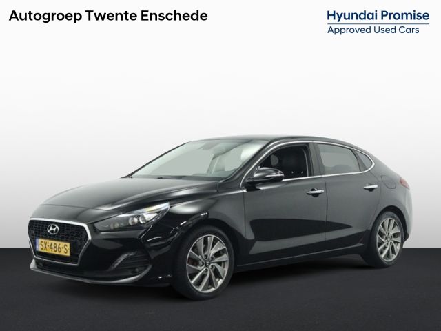 Hyundai i30 Fastback 1.0 T-GDI Premium | Trekhaak | Navigatie | Camera