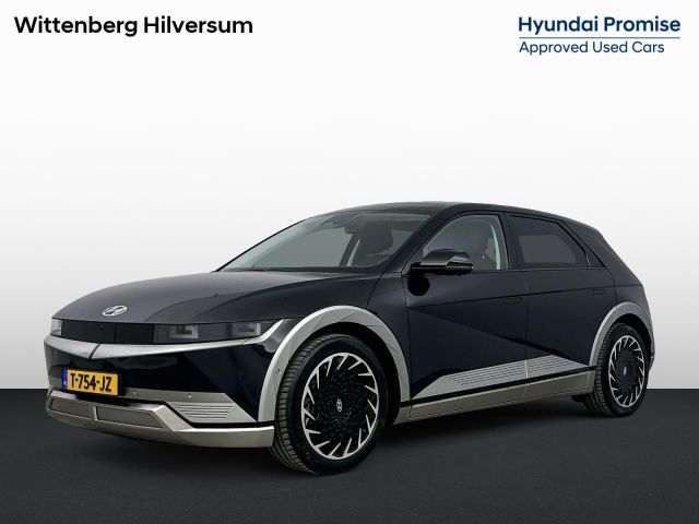 Hyundai IONIQ 5 LOUNGE 77.4 kWh | SoH 100%! | NAVI | CLIMA | CRUISE | 360 CAMERA | LEDER | 19'' LM VELGEN | ELEKTRISCHE ACHTERKLEP | PANORAMADAK | PRIVACY GLASS | LAGE KMSTAND | FABRIEKSGARANTIE GELDIG T/M 4-2029! | UNIEK! | 1ste EIGENAAR | ORIGINEEL NL | FABRIEKSGARANTIE GELDIG T/M 4-2029! |