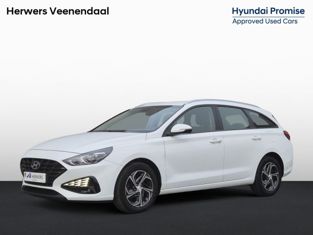 Hyundai i30 Wagon 1.0 T-GDi MHEV Comfort Smart Automaat / Navigatie via Apple Carplay of Android Auto / Stuur en Stoel verwarming / Achteruitrijcamera / Cruise control / Keyless Entry/Start / Climate control /