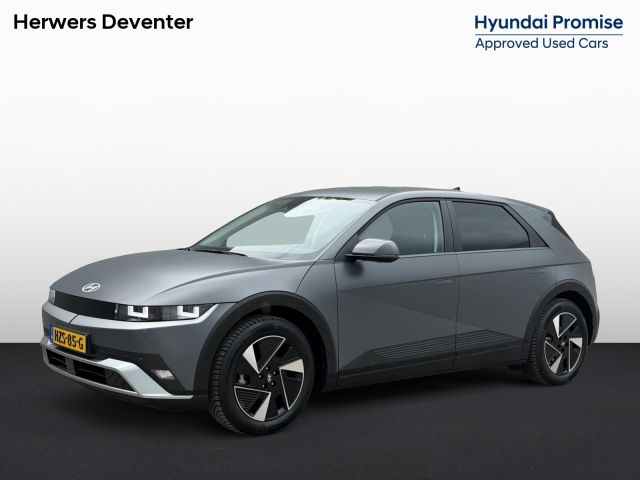 Hyundai IONIQ 5 Connect Limited 84 kWh / Accu SOH 100% / Fabrieksgarantie tot 8-2030 / Stuur- & Stoelverwarming / Elektr. Verstelbare Stoelen / Warmtepomp / Navigatie / Apple Carplay & Android Auto /