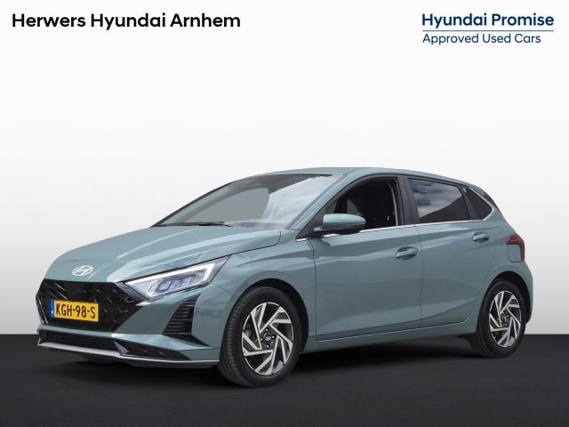 Hyundai i20 1.0 T-GDI Premium / Fabrieksgarantie tot 03-2030 / Dealer onderhouden / Stuur- & Stoel verwarming / Achteruitrijcamera / Adaptief cruise control / Navigatie / Apple Carplay Android Auto / Climate control /