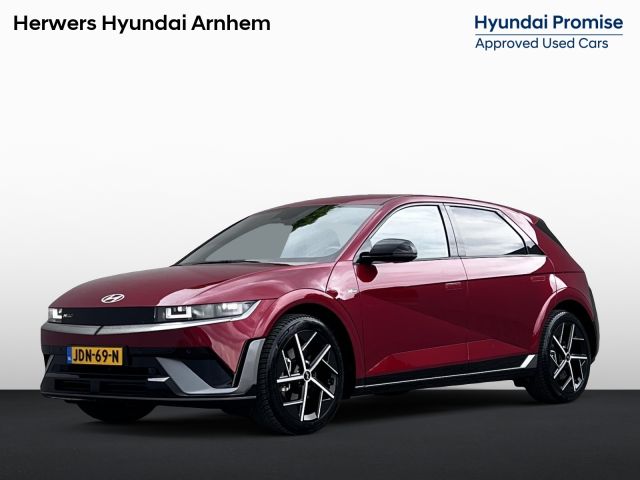 Hyundai IONIQ 5 N Line Edition Limited 84 kWh / Fabrieksgarantie tot 09-2030 /Accu SoH 100% / 1.600 kg trekgewicht / WLTP 515 km / Warmtepomp / Camera / Stuur- & stoelverwarming / CCS snel laden / 20" LM + All Season banden /