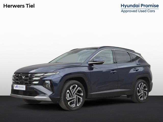 Hyundai Tucson 1.6 T-GDI PHEV Premium 4WD / Facelift Model / Fabrieksgarantie tot 07-2029 / All season banden / Head Up Display / Trekgewicht 1210 kg / Elektrische achterklep / Stuur- Stoel & Achterbankverwarming / Rondomzicht camera / Stoelventilatie / Apple Carplay Android Auto /