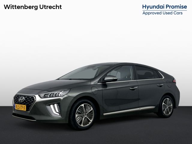 Hyundai IONIQ 1.6 GDi PHEV Premium | Leder | Elektrisch verstelbare stoel | Stoelverkoeling & stoel verwarming | Camera | Carplay | Premium Audio | Dodehoek waarschuwing |