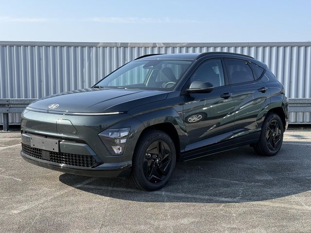 Hyundai Kona Electric Pure Edition 64.8 kWh / Stoel+Stuur Verwarming / Navigatie / Keyless / Apple Carplay&Android Auto / Adaptive Cruise /