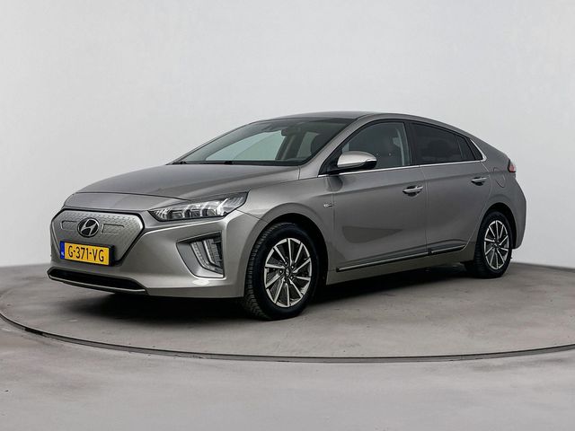 Hyundai IONIQ Comfort EV 38 kWh | Navigatie |SOH 94,7% | Apple Carplay/Android Auto | Achteruitrij Camera | Adaptive Cruise |