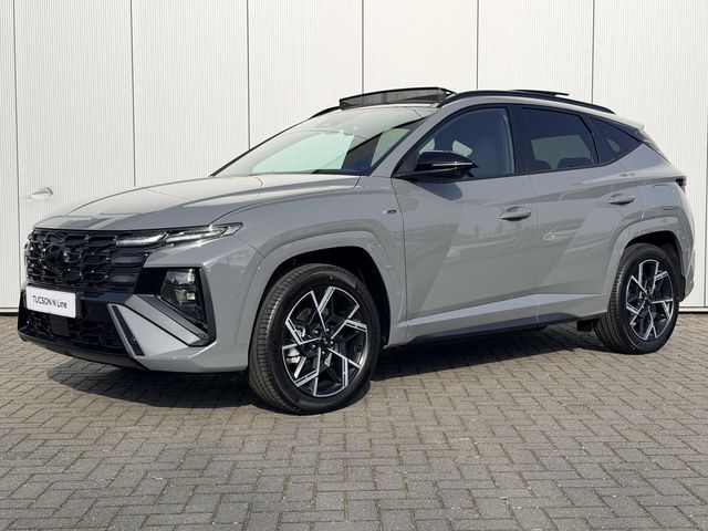 Hyundai Tucson 1.6 T-GDI PHEV N Line Sky / GRATIS TREKHAAK OF ALL-SEASONBANDEN + € 2500 VOORDEEL / Panoramadak / Stoelverkoeling / Stoelverwarming Voor + Achter / Stuurverwarming / 360 Camera / Elek. Bedienbare Voorstoelen / Memory Seat /