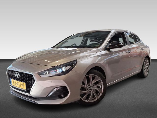 Hyundai i30 Fastback 1.0 T-GDI Premium | LED | Apple&Android auto