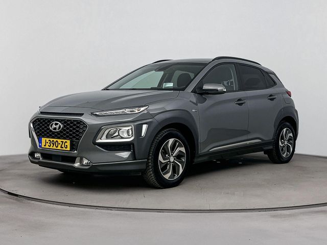 Hyundai Kona 1.6 GDI HEV FASHION | TREKHAAK | ALL SEASONS | NAVI | CAMERA | CRUISE | PRIVACY GLASS | DODEHOEK SPIEGELS | 16'' LM VELGEN | AUTOMAAT | HYBRID |