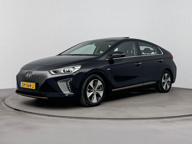 Hyundai IONIQ PREMIUM EV | LEDER | NAVI | CLIMA | CAMERA | CRUISE ADAPT. | SCHUIF- KANTELDAK | STOELVERWARMING | SoH OK | 100% ELECTRIC | AUTOMATIC |