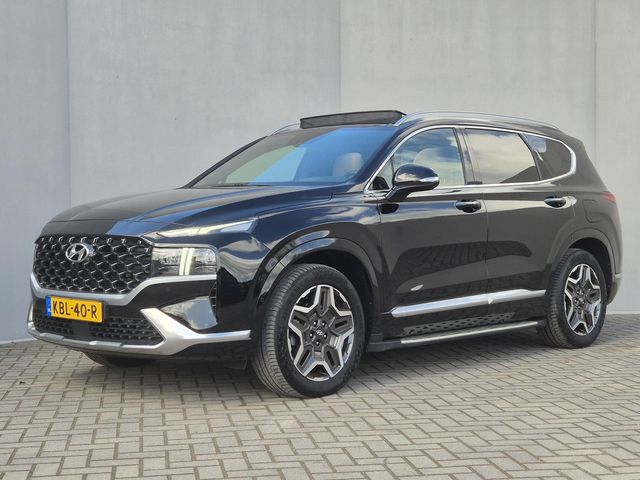 Hyundai Santa Fe 1.6 T-GDI PHEV Premium Plus Sky Automaat 5P. / Fabrieksgarantie tot 11-2027 / Trekhaak afneembaar / Dealer onderhouden / Trekgewicht 1.350 kg / head-up display / Panorama schuifdak / Stuur-, stoel- en achterbankverwarming / Apple Carplay Android / Rondomzicht camera /