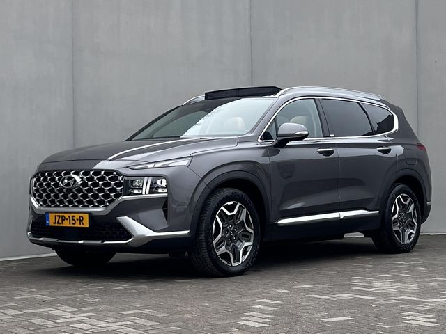 Hyundai Santa Fe 1.6 T-GDI PHEV 5p Premium Plus Sky / Fabrieksgarantie tot 11-2026 / 1.350 kg trekgewicht / Pano schuifdak / Leder / HUD / Camera 360° / Stuur-, stoel- en achterbankverwarming / Stoelventilatie / Apple Carplay Android / Winterwielen inclusief /
