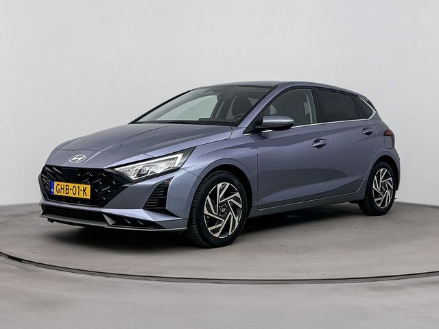Hyundai i20 1.0 T-GDI Premium | All Seasons | Achteruitrij camera | Stoel & stuurverwarming | Cruise control | Dodehoek detectie |