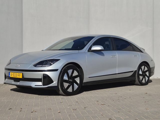 Hyundai IONIQ 6 Style 53 kWh Automaat / Accu SOH 100% / Trekhaak Afneembaar / Dealeronderhouden / CCS snellader / Elektrische achterklep / Achteruitrijcamera / Adaptief cruise control / Apple Carplay Android Auto /