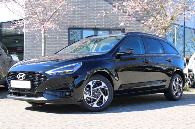 Hyundai i30 Wagon *Beschikbaar per 10-2026 1.0T GDI Comfort '26 Navi | Camera | Apple Carplay & Android