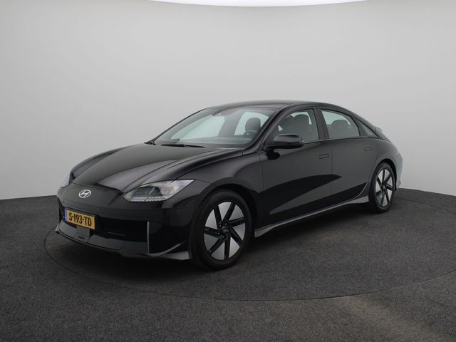 Hyundai IONIQ 6 Style 53 kWh | Trekhaak | Achteruitrijcamera | Cruise Control | Achterspoiler | 1e eigenaar