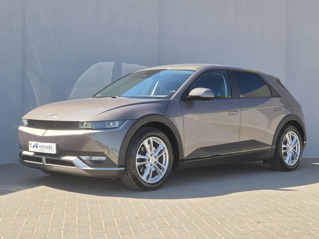 Hyundai IONIQ 5 Style 58 kWh / SOH 100% / Dealer onderhouden / 8 jaar Batterijgarantie / Fabrieksgarantie tot 02-2027 / CCS snellader / WLTP bereik 384 km bereik stad 587 km / Achteruitrijcamera / Stuur- & Stoelverwarming / Adaptief cruise control / Apple Carplay Android Auto / Keyless Entry/Start /