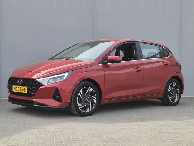 Hyundai i20 1.0 T-GDI Comfort Smart / Trekhaak afneembaar / Achteruitrijcamera / Stuur- & Stoel verwarming / Navigatie via Apple Carplay of Android Auto / Parkeersensoren achter / Climate control / Cruise control /