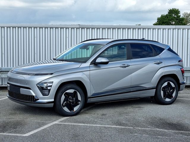 Hyundai KONA Electric Comfort Smart 64.8 kWh / €4000 Voordeel / Stoel- & Stuurverwarming / Elek. Achterklep / Snel Leverbaar! /