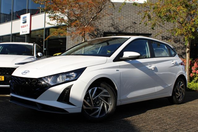 Hyundai i20 1.2i 5drs Comfort inclusief € 3.000,- Voorraad voordeel!!..