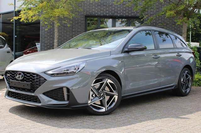 Hyundai i30 1.5T 140pk 7-Traps Automaat NLine Wagon, Navi, Camera